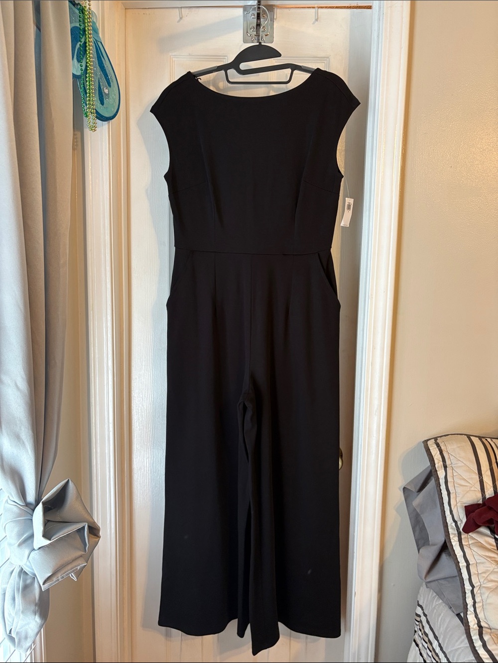 NWT Old Navy black romper size medium.